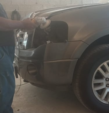 إصلاح سيارة في ورشة سمكرة جدة