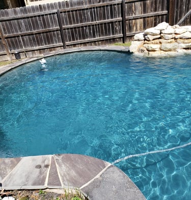 78257 San Antonio Texas swimming pool cleaning service