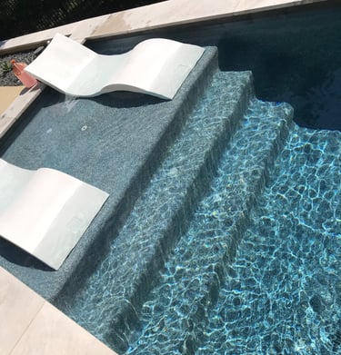 San Antonio Texas swimming pool cleaning service