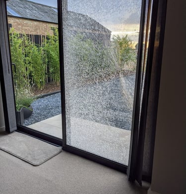 Fix broken glass patio door repair service west hills Calabasas sliding door replace