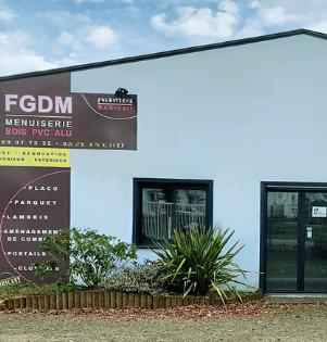 Devanture de notre entreprise artisanale de menuiserie à Apremont en Vendée