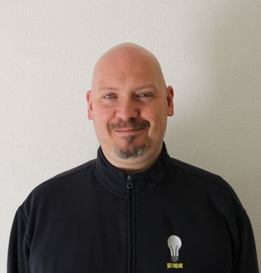 simone-staff