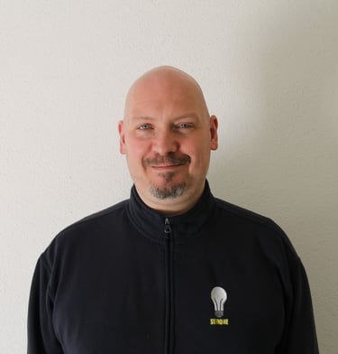 simone-staff