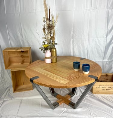 Photo de la table basse réaliser par l'atelier Ebenimétal