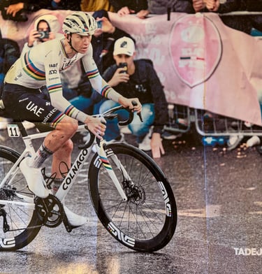 Afiche Tadej Pogacar. Revista Planète Cyclisme #125 - 2024