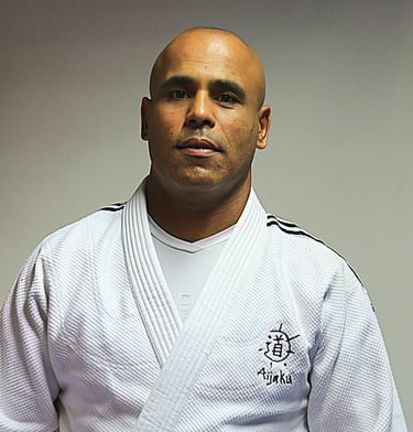 Lahouari Meslem - Entraineur - Judo Aijaku Club