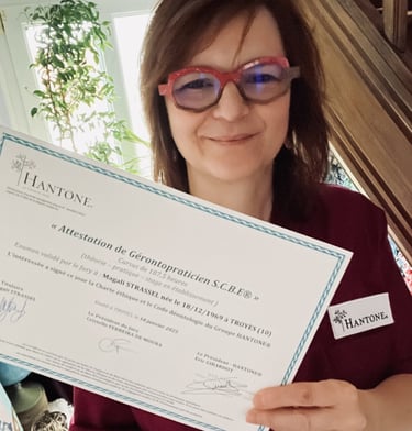 Attestation de formation de Magali Strassel gérontopraticien soins de confort et de bien-être senior
