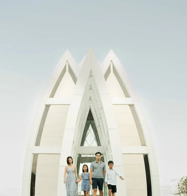 the-ritz-carlton-bali-siblings-portrait-chapel.webp