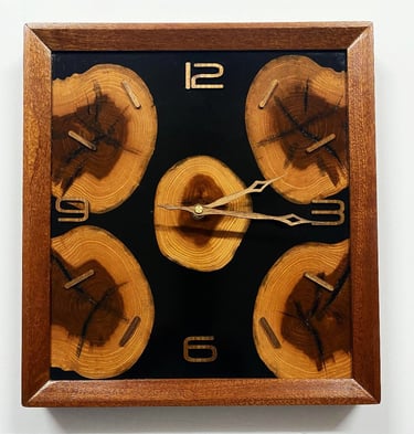 Wood wall clock with Epoxy resin, best ever gift