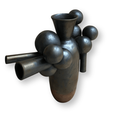 Ceramic vessel, Irene de Vilder, smoke fired. 