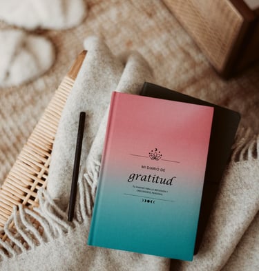 Conoce la esencia de nuestro proyecto: diarios de gratitud, cursos y herramientas para acompañarte en un camino de transforma