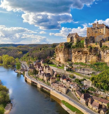 Dordogne river and Beynac village