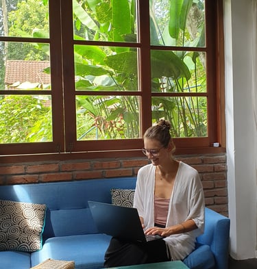 Julia Dencker, Expertin für inneren Frieden - Bali, Indonesia.