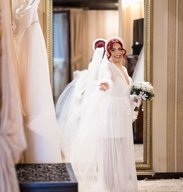 Novia maquillada por Lizeth Quevedo el día de su boda en Valencia