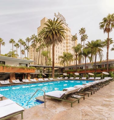 hotel-roosevelt-los-angeles-pool-outside