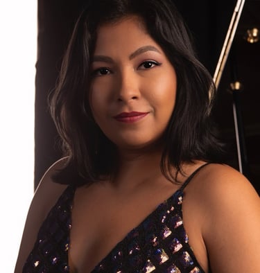 claudina layana izurieta pianista y directora de The Studio