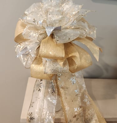 A topper that fits like a wish—custom-sized for a pencil tree, crafted with care for holiday joy.