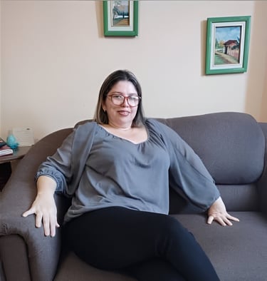 Profesora Yanceth Paredes - Profesora de Contaduría y Administración