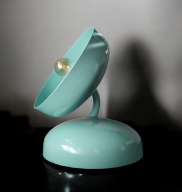 luminaire artisanal en acier upcyclé collection Micö bleu dragée 