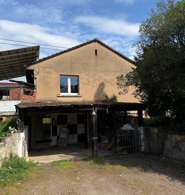 Façade actuel sans travaux donnant dans la cave
