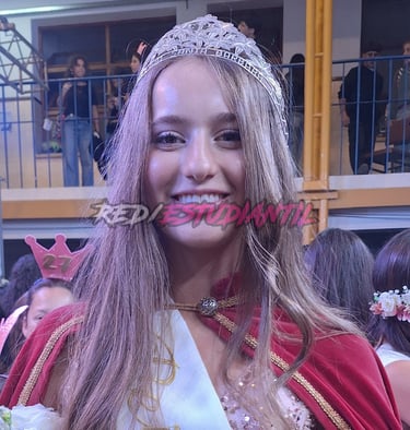 reina del colegio santa barbara 2025