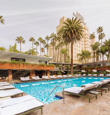 hotel-roosevelt-los-angeles-pool-outside