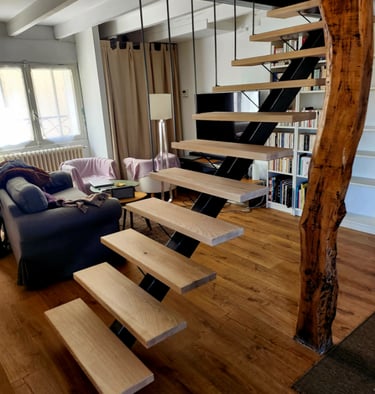 escalier limon central marche frêne brut