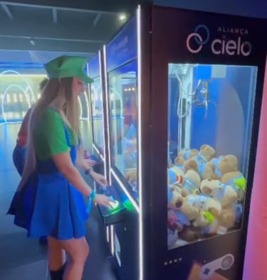 Grua pega brinde personalizada cielo 