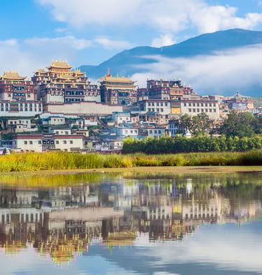 Garden Sumtseling Monastery