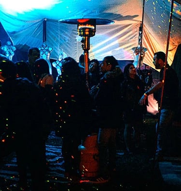 Terraza para parejas en fiesta swinger en Concón