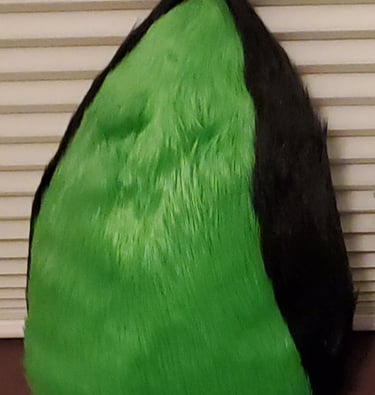 Green tail made by Teto Creations