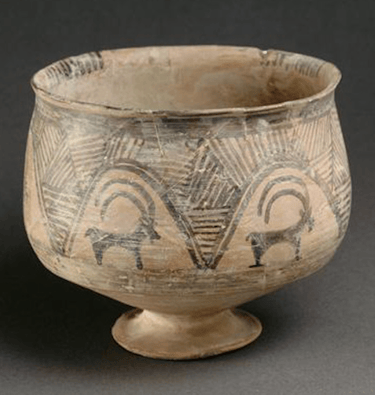 Ibex goat pottery from Tepe Giyan around the time of Aratta