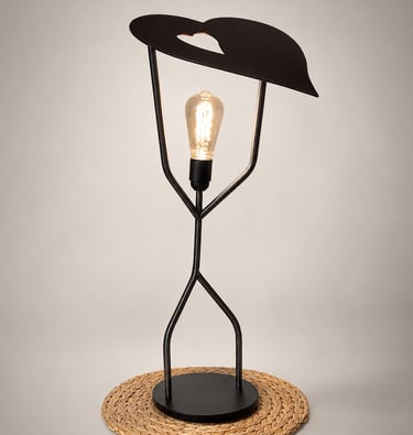 Lampe design en métal fabriquée sur mesure par 123METAL