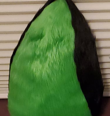 Green tail made by Teto Creations