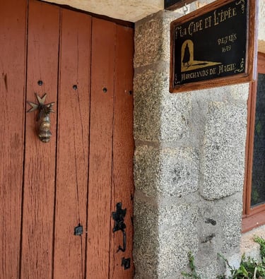 The entrance door to the escape room