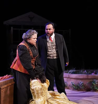 Orlando Arriaga in Romeo y Juliet at California Shakespeare