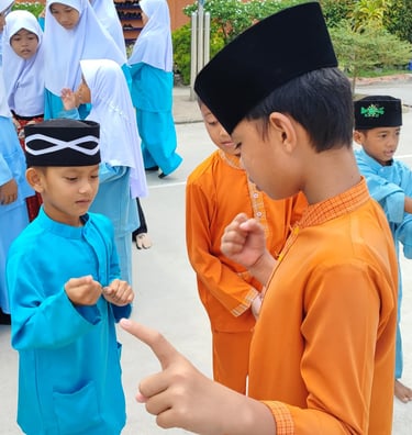 SD Juara Batam Harumas Berbagi PT Usaha Kiat Permata CSR