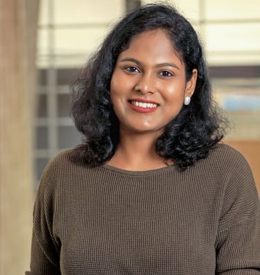 This image is of sunita sahu,a website designer in Bhopal.Placed in blogs and articles page