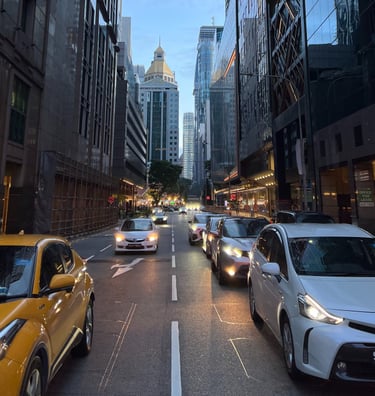 Macchine per le strade di Singapore