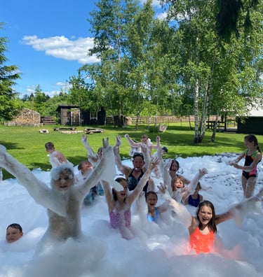 Nuotraukos iš stovyklos "Nuotykiu Pieva"