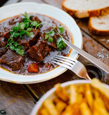Carbonade flamande  Paleron de bœuf mijoté à la bière « Charles » de motte cordonnier - Spécialité Chef Charles
