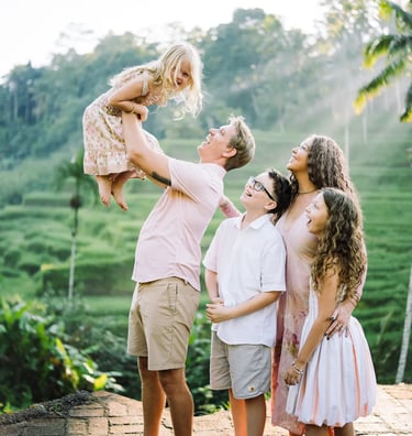 Family photography session in the rice fields of Tegalalang Bali