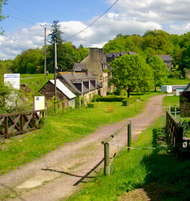 l'entrée des forges de paimpont