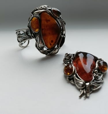 Silver and amber jewellery