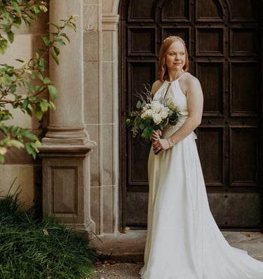 A Chicago florist hand-crafted bridal bouquet for weddings