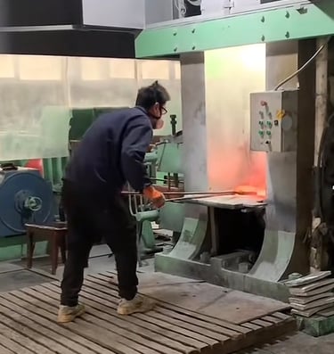 Production equipment for tungsten tube and molybdenum tube manufacturing