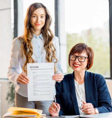 How to apply for a job in Canada from The United States?