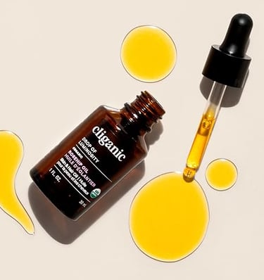 Cliganic Organic Rosehip Oil bottle with organic seal.