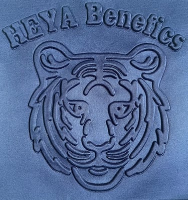 Textured 3D embossed tiger design, showcasing a strong and premium visual impact.