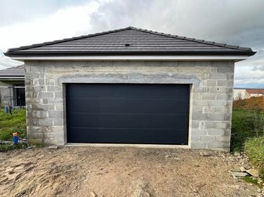 installation porte garage sainte marie la blanche